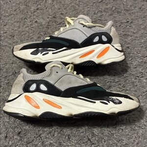Yeezy 700 wave runner